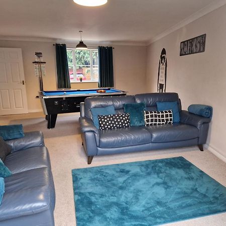 Hereford - Finch House - Modern 4 Bedroom House Located In South Hereford, Dog Friendly With Nearby Countryside, Pool Table, Sleeps Up To 10 Guests - Hosted By Rentmyhouse Buitenkant foto