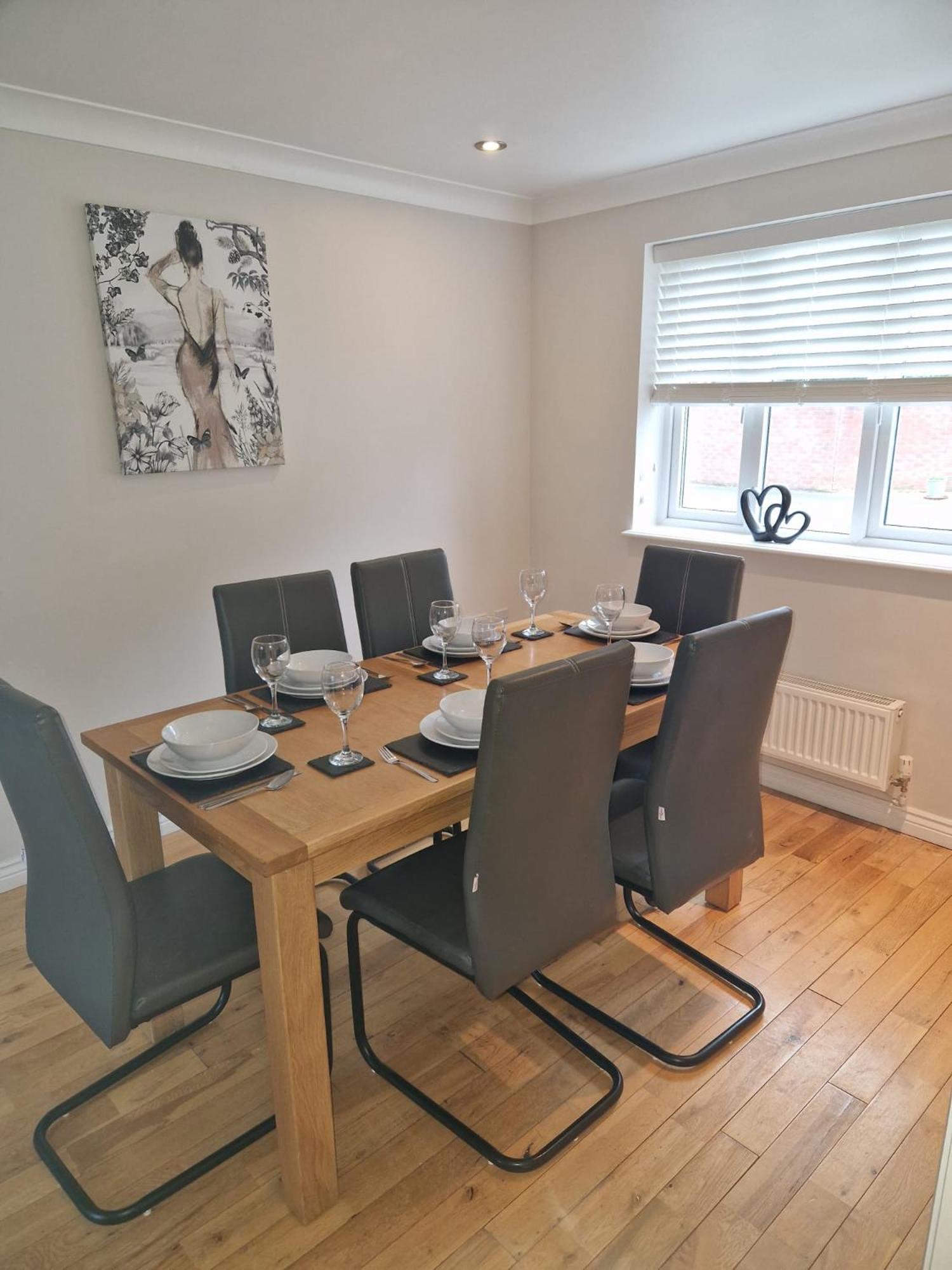 Hereford - Finch House - Modern 4 Bedroom House Located In South Hereford, Dog Friendly With Nearby Countryside, Pool Table, Sleeps Up To 10 Guests - Hosted By Rentmyhouse Buitenkant foto