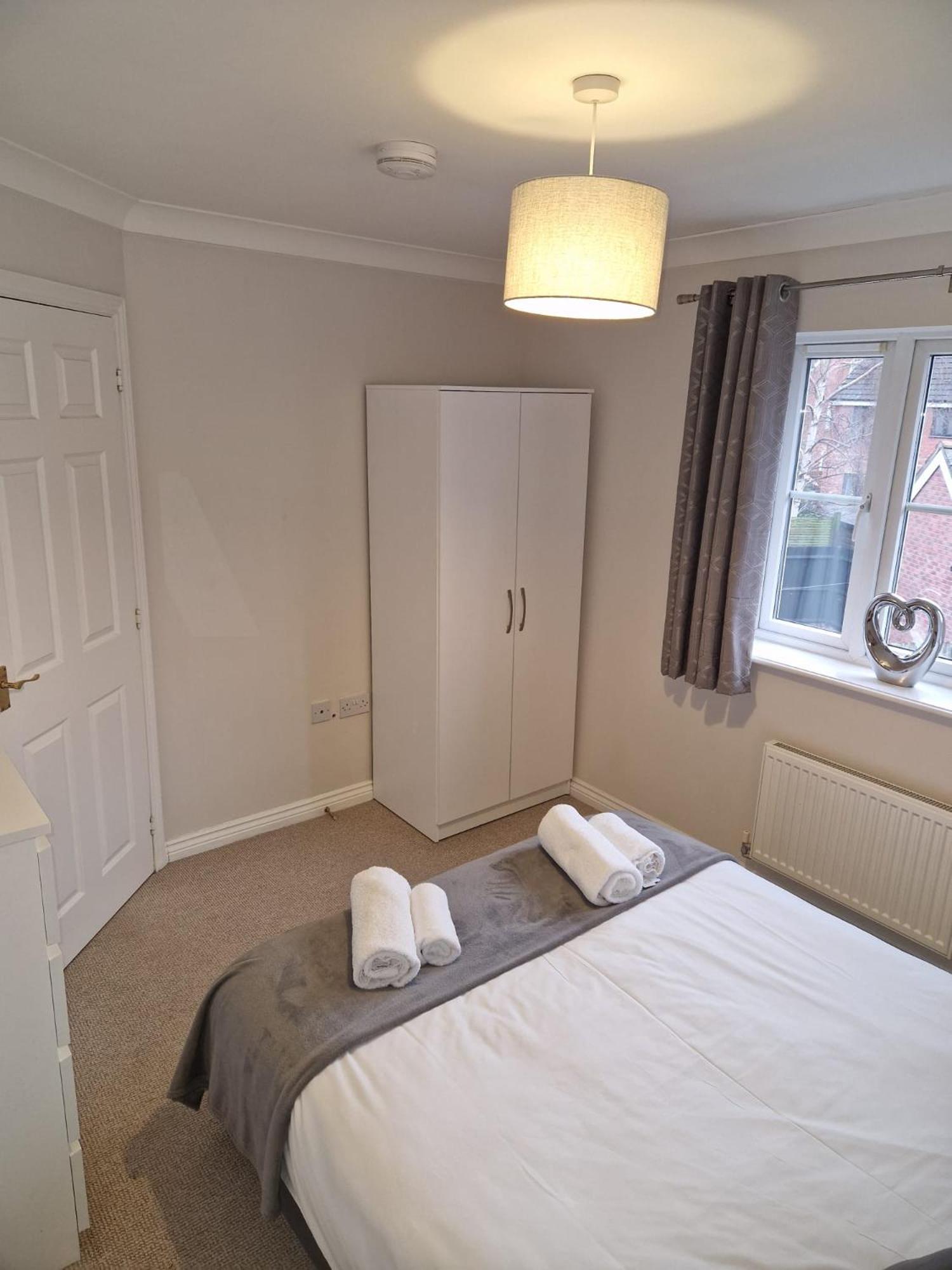 Hereford - Finch House - Modern 4 Bedroom House Located In South Hereford, Dog Friendly With Nearby Countryside, Pool Table, Sleeps Up To 10 Guests - Hosted By Rentmyhouse Buitenkant foto